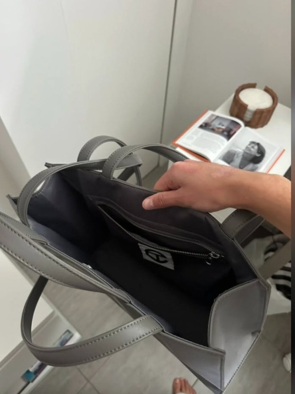 telfar tote bag/messenger bag, medium size in grey - Picture 6 of 7